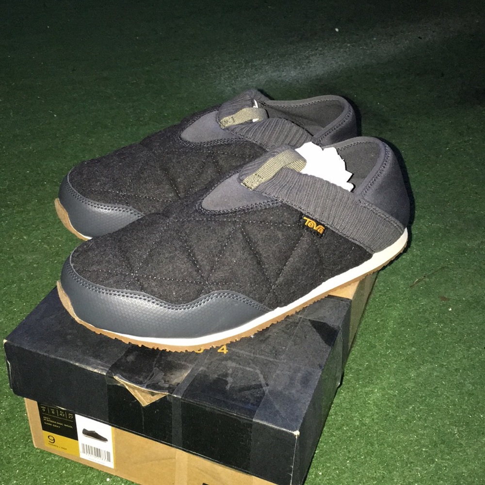 Men’s Teva shoes